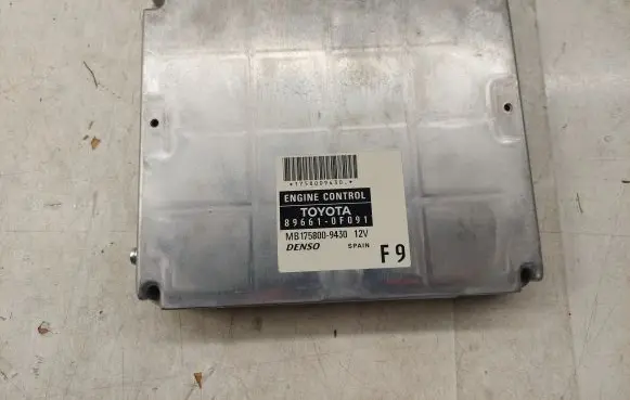 Toyota Corolla Verso AR10 Engine control unit/module MB1758009430 896610F091