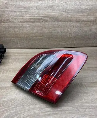 Mercedes-Benz E W211 Tailgate rear/tail lights A2118201364 A2118200777