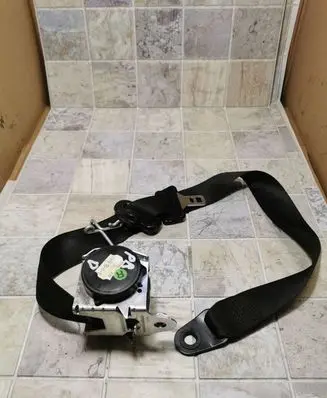 Ford Fiesta Front seatbelt 600578400 2S6AA61294