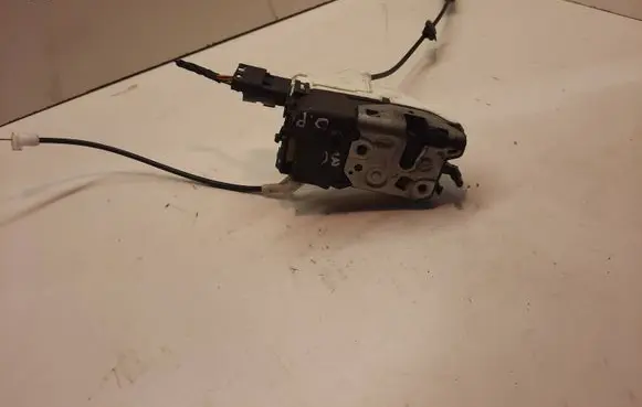 Peugeot 308 Front door lock 567147 A01545 5028N