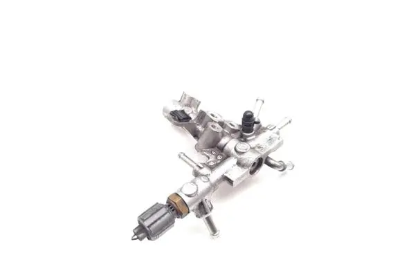Mazda 6 Fuel pressure regulator 