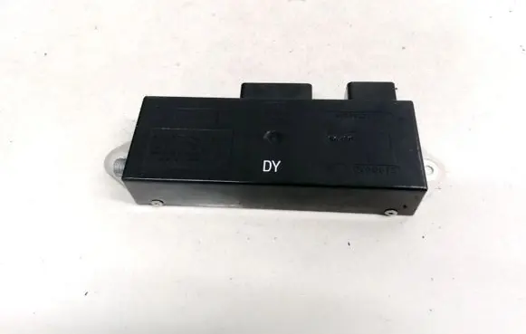 Antenna control unit