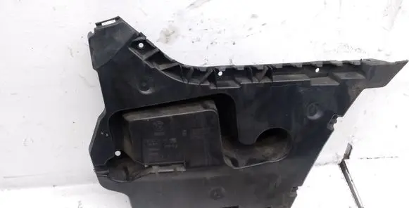 BMW 5 F10 F11 Bumper support mounting bracket corner 7207112 15857711