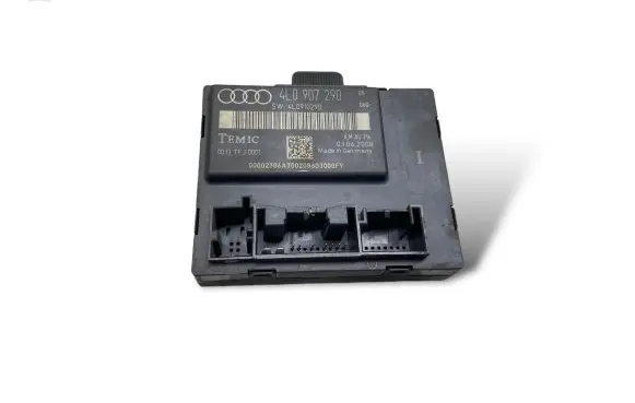 Audi Q7 4L Door control unit/module 4L0907290