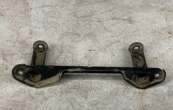 BMW 3 E90 E91 Other engine bay part 7545355