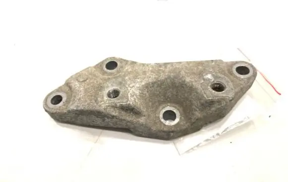 Volvo V70 Gearbox mount