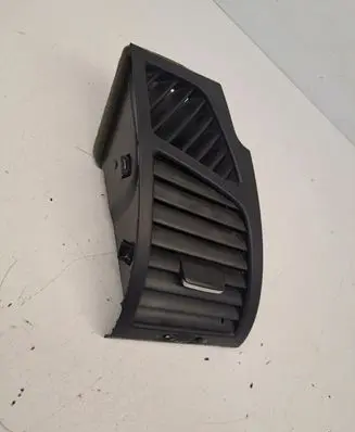 BMW 1 E82 E88 Dash center air vent grill 705918812