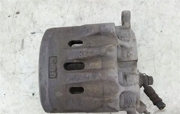 Lexus IS 200-300 Front brake caliper 