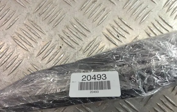 BMW X1 F48 F49 Front wiper blade arm 7350506 7360515