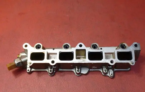 Volkswagen Golf V Fuel main line pipe 03C906051H