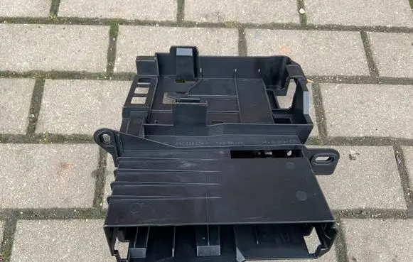 Audi Q5 SQ5 Sound amplifier holder/bracket 8R0035209A