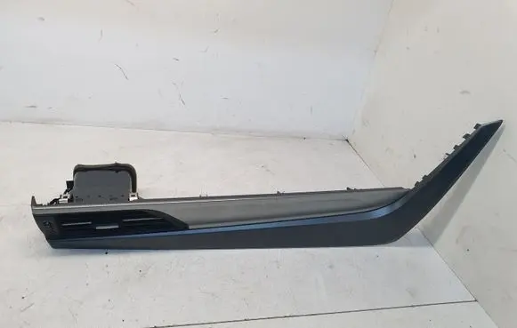 Toyota Avensis T270 Dashboard glove box trim GEO035149