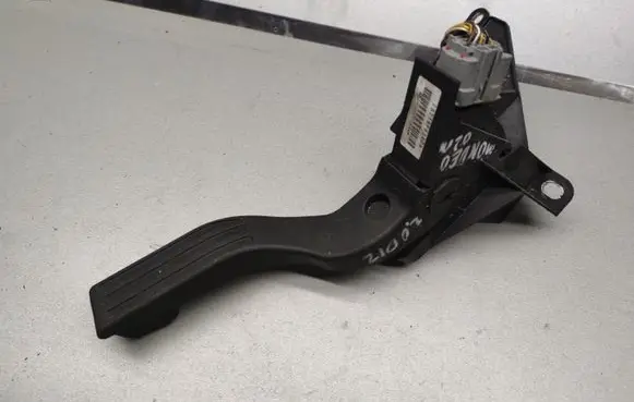 Ford Mondeo Mk III Accelerator throttle pedal 2S719F836DA