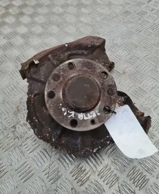 Volkswagen Jetta V Rear wheel hub