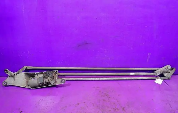 Renault Modus Front wiper linkage and motor 