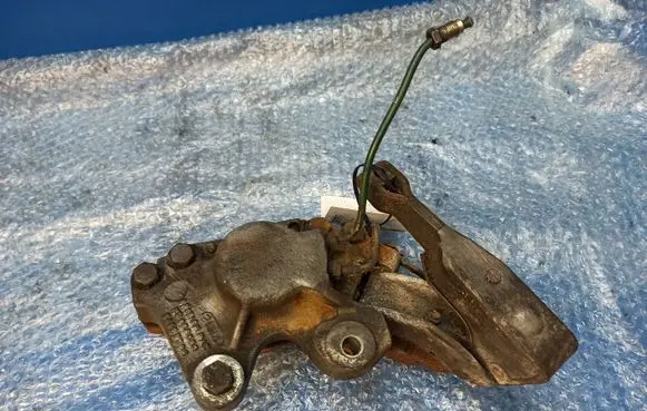 Rear brake caliper