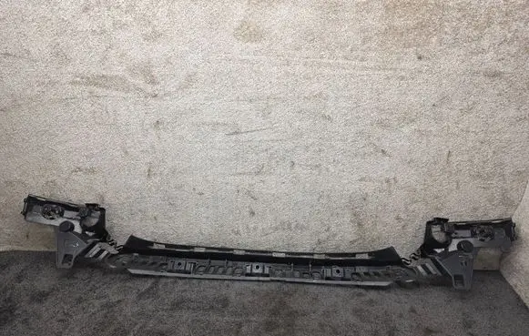 BMW 4 F36 Gran coupe Rear bumper mounting bracket 7497725