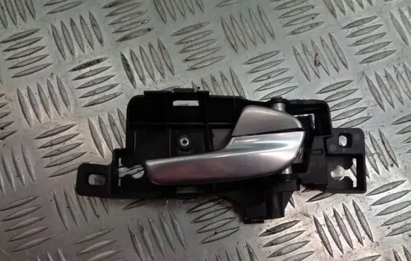 Ford Mondeo MK IV Rear door interior handle trim 6M21-U22600