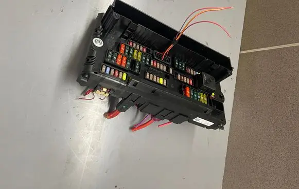 BMW 5 F10 F11 Fuse box set 317033442 9252815
