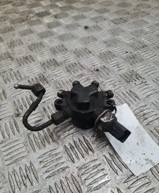 Nissan Note (E11) Fuel main line pipe