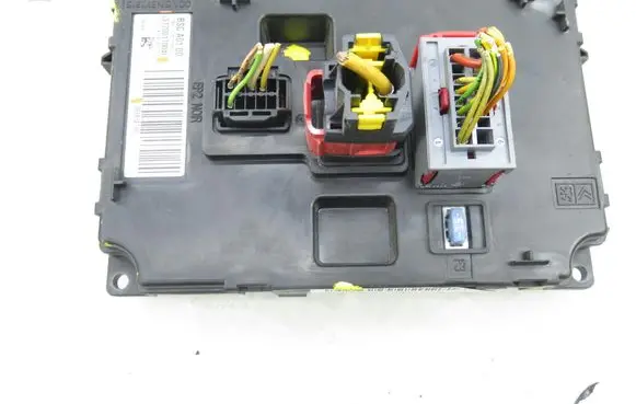 Peugeot 308 Central body control module S120017004I 9656147980