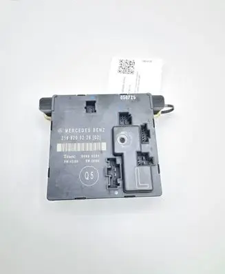 Mercedes-Benz CLS C219 Door control unit/module 2198200226