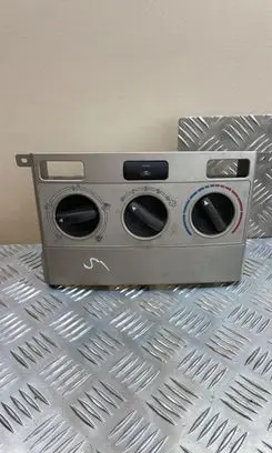 Toyota Corolla Verso AR10 Climate control unit 554200F010