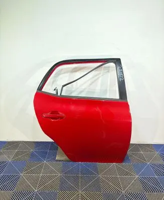 Toyota Auris 150 Rear door 