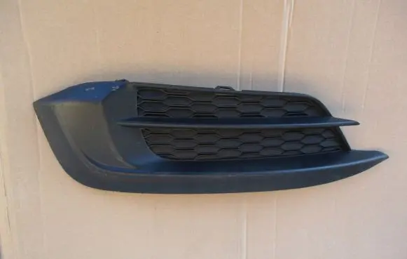 Honda Civic X Front fog light trim/grill 71108TBAA0