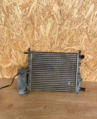 Renault Twingo I Coolant radiator
