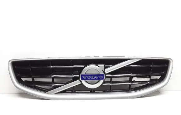 Volvo V60 Front bumper upper radiator grill 31333692 31333690