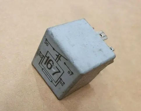 Volkswagen Golf II Other relay 191906383C