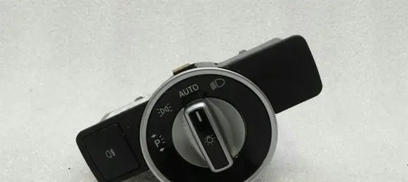 Mercedes-Benz CLS C218 AMG Light switch A2129050551