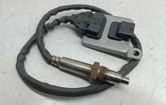 Mercedes-Benz Vito Viano W447 Lambda probe sensor A0009058511 200314004401 A3C01067600609