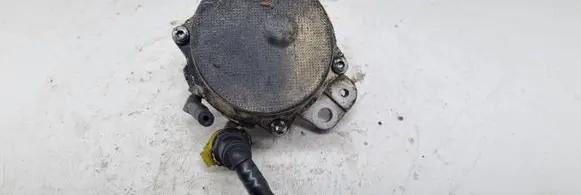 Opel Astra H Vacuum pump 55193232