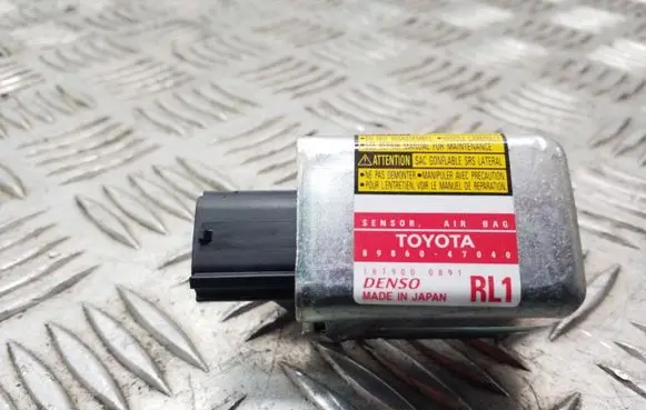 Toyota Prius (XW20) Airbag deployment crash/impact sensor 8986047040