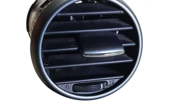 Seat Altea XL Dashboard side air vent grill/cover trim 5P0819203 5P0819203A