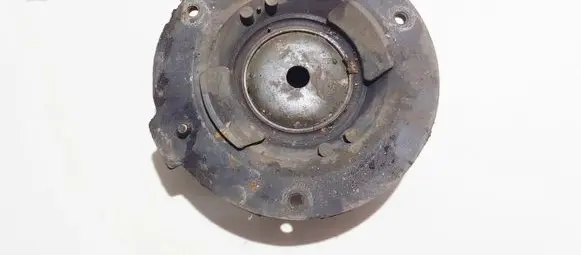 Coil spring mount