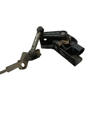 Headlight/headlamp level sensor