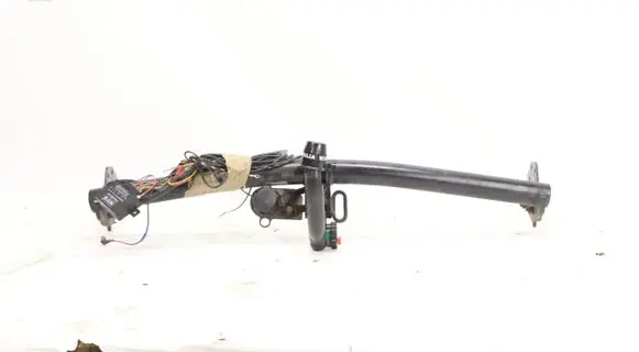Hyundai Kona I Front bumper support beam 5778473