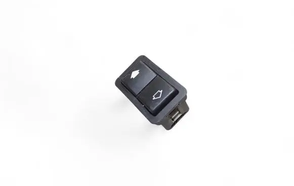 BMW 5 E39 Electric window control switch 8368974