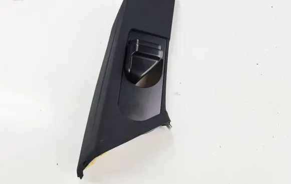 Mercedes-Benz E W212 (B) pillar trim (top)
