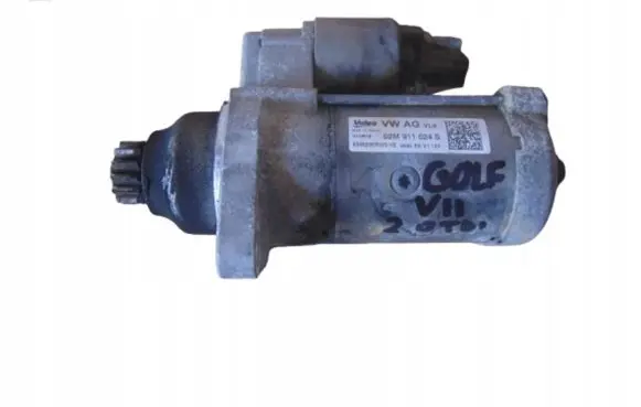 Volkswagen Golf VII Starter motor 02M911024S