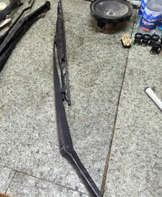 BMW 3 E46 Windshield/front glass wiper blade 