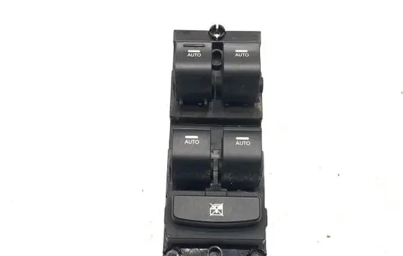Hyundai i40 Electric window control switch 93570-3Z000