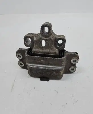 Audi A3 S3 A3 Sportback 8P Engine mount bracket 1K0199555
