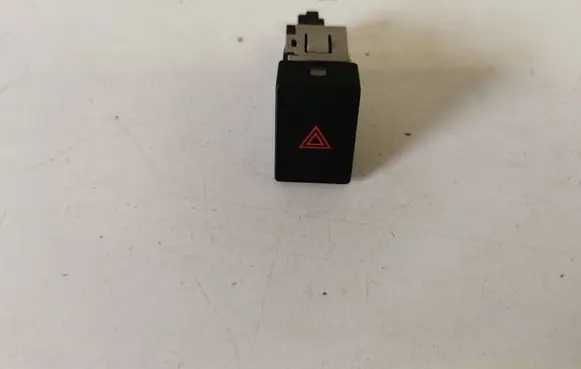 Nissan Leaf II (ZE1) Hazard light switch 10126T