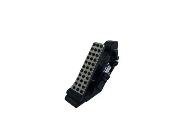 Mercedes-Benz GLC X253 C253 Accelerator throttle pedal A2533002000