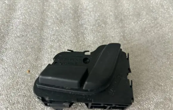 Mercedes-Benz GLK (X204) Seat control switch A2048709010 2048709010