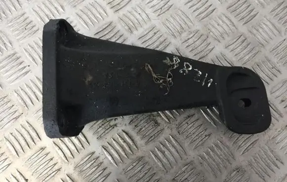 BMW X5 E53 Engine mounting bracket 676166402 6-761-664-02